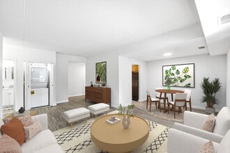 Montgomery Club Apartments* in Gaithersburg, MD - Foto de edificio - Building Photo