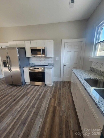 216 E Horah St in Salisbury, NC - Building Photo - Building Photo