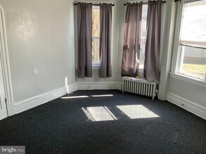 433 Bentley Ave in Beverly, NJ - Building Photo - Building Photo