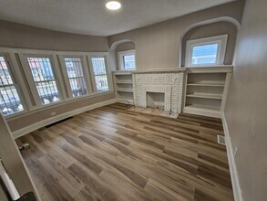 942 Eddy Rd in Cleveland, OH - Building Photo - Building Photo