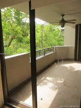 141 Crandon Blvd-Unit -341 in Miami, FL - Building Photo - Building Photo