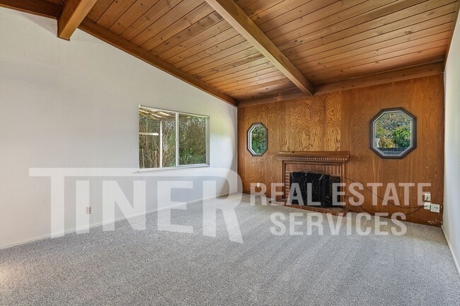 3604 Winston Way in Carmichael, CA - Building Photo - Building Photo