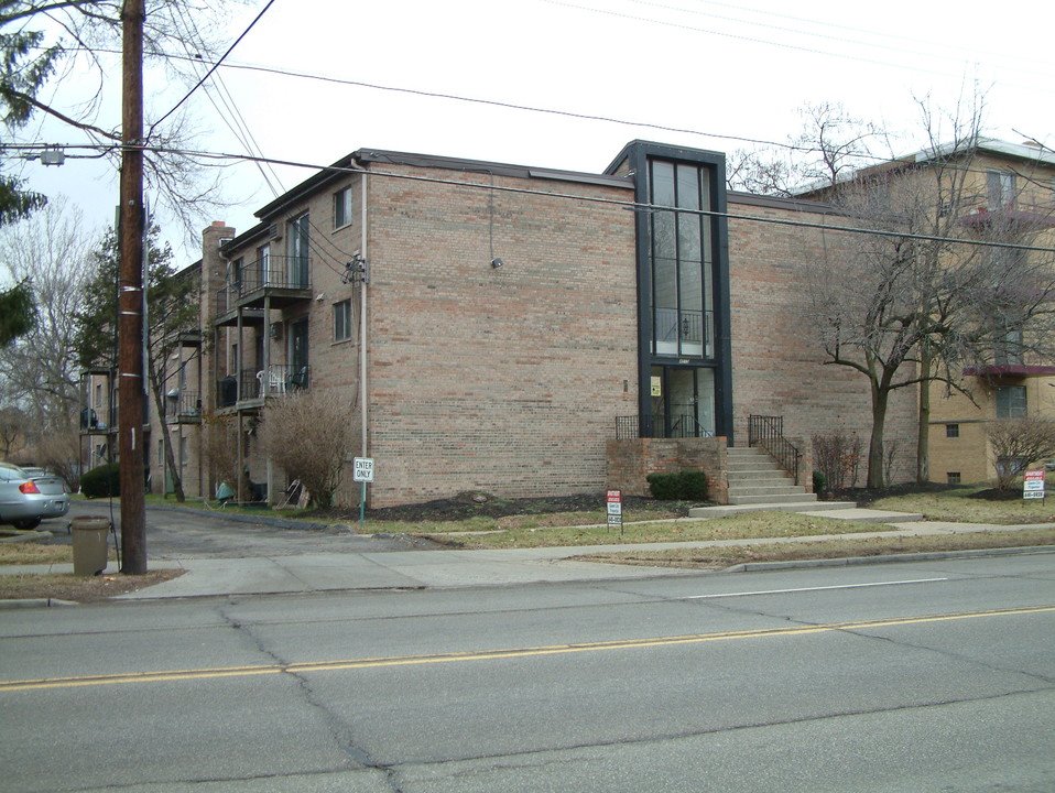 4815 Reading Rd in Cincinnati, OH - Foto de edificio