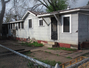 214 Weaver St in San Antonio, TX - Building Photo - Building Photo