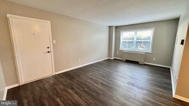 4258 Buckman Rd in Alexandria, VA - Building Photo - Building Photo