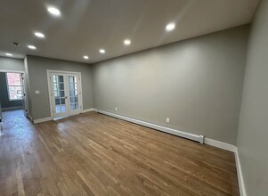 818 Macdonough St, Unit 2 in Brooklyn, NY - Building Photo - Building Photo