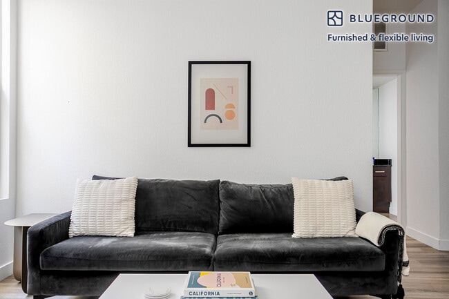 630 Hauser Blvd in Los Angeles, CA - Building Photo - Building Photo