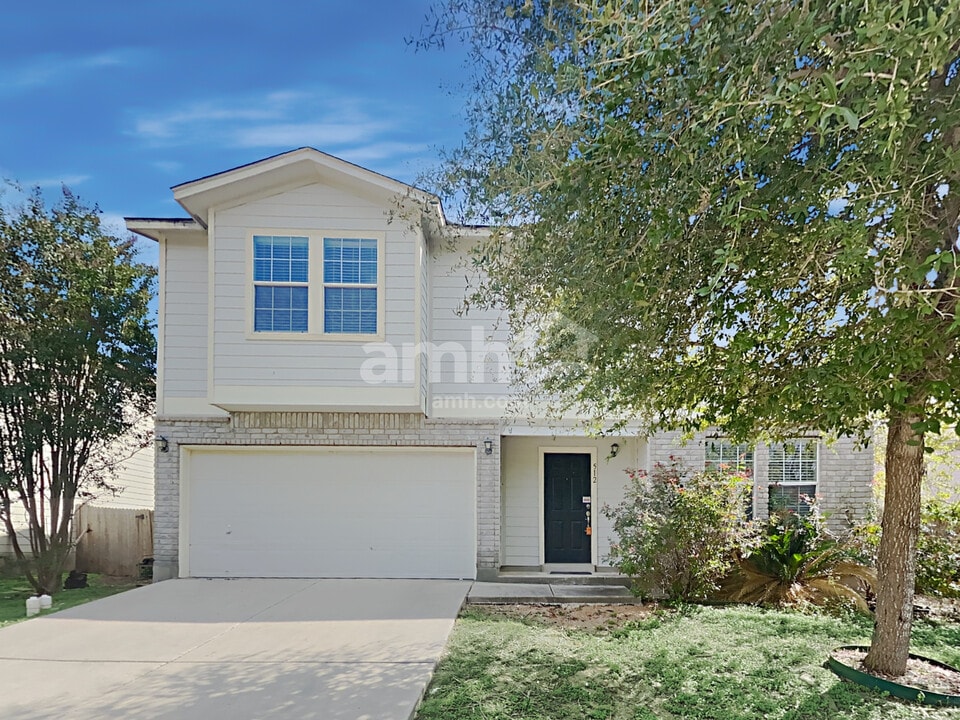 512 Hinge Loop in Cibolo, TX - Building Photo