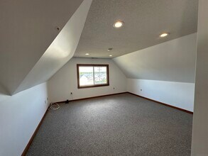 2 Clark St-Unit -3 in Stonington, CT - Building Photo - Building Photo