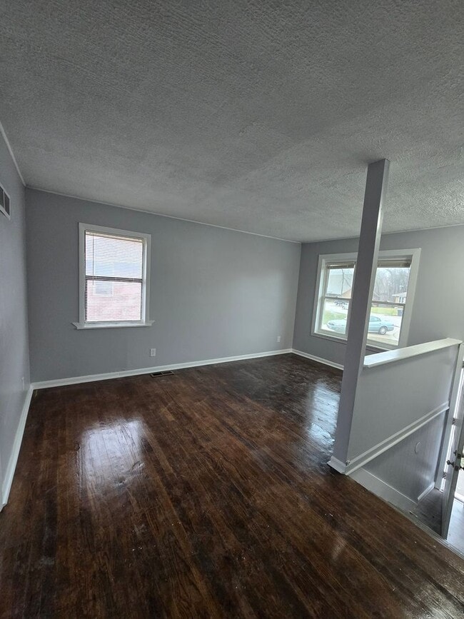 8716 E 7 St in Kansas City, MO - Building Photo - Building Photo