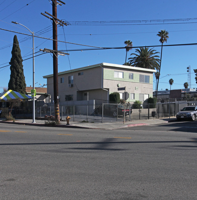 4455-4459 De Longpre Ave in Los Angeles, CA - Building Photo - Building Photo