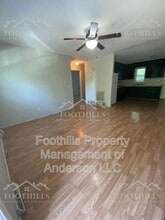 202 Kennemore St in Central, SC - Building Photo - Building Photo