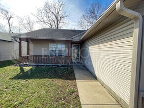 5043 Seerley Creek Rd in Indianapolis, IN - Building Photo - Building Photo