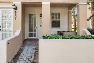 433 SW 147th Ave in Pembroke Pines, FL - Building Photo - Building Photo