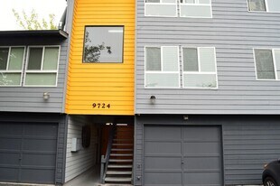 9724 6th Ave NW in Seattle, WA - Building Photo
