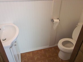 5129 Midland Trl in Alloy, WV - Building Photo - Building Photo