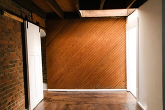 124 Winkler St, Unit 1 in Cincinnati, OH - Foto de edificio - Building Photo