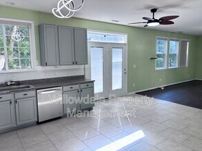 624 Piper Stream Cir in Cary, NC - Building Photo - Building Photo