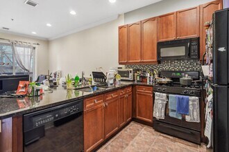 61 Grand St in Jersey City, NJ - Building Photo - Building Photo