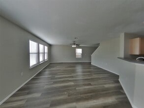 5617 Victory Gallop Dr in Austin, TX - Building Photo - Building Photo