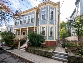 24 Hall St, Unit 1 in Somerville, MA - Building Photo