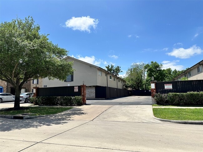 property at 1715 Moritz Dr