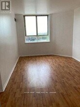 4205 Shipp Dr in Mississauga, ON - Building Photo - Building Photo