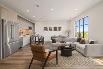 4315 S Congress Ave, Unit 428 in Austin, TX - Building Photo - Building Photo