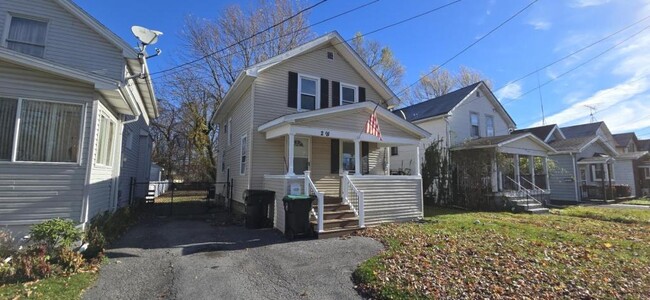 291 Grove St in Tonawanda, NY - Foto de edificio - Building Photo