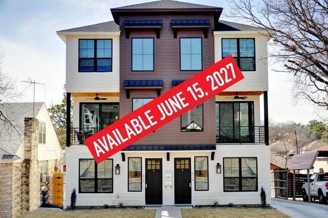 property at 2718 Forest Park Blvd