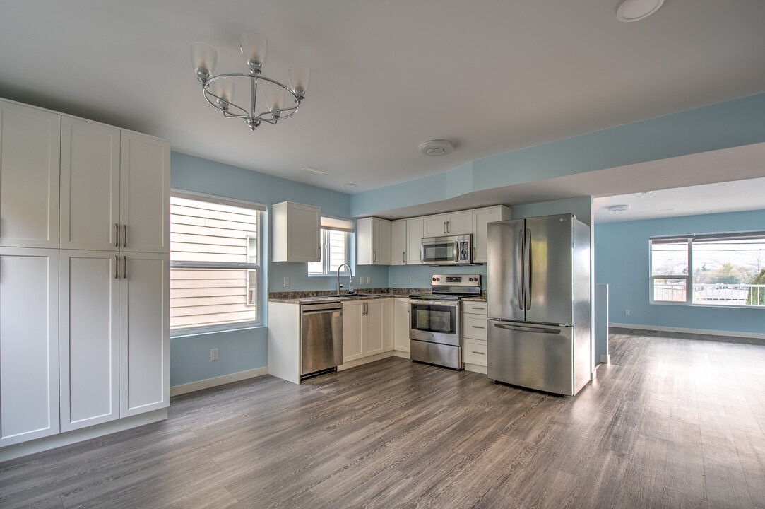 5009 27 Ave in Vernon, BC - Building Photo