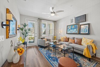 Addison Square in Viera, FL - Foto de edificio - Building Photo