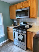 1402 Fell Ave in Bloomington, IL - Building Photo - Building Photo