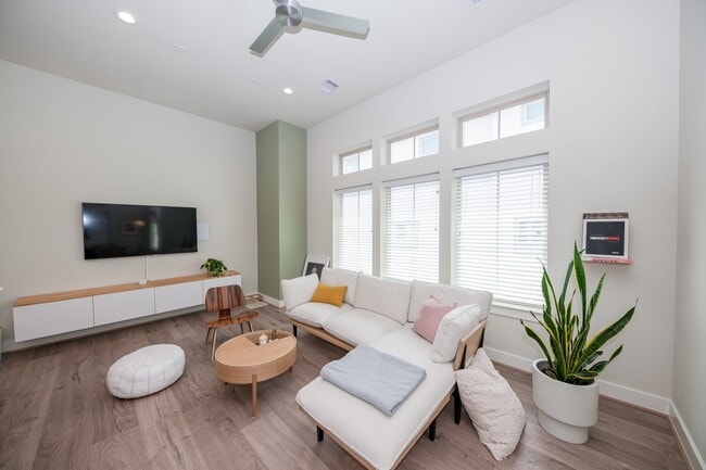 property at 5209 Allen St