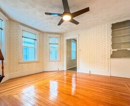 222 Fellsway W in Medford, MA - Building Photo - Building Photo