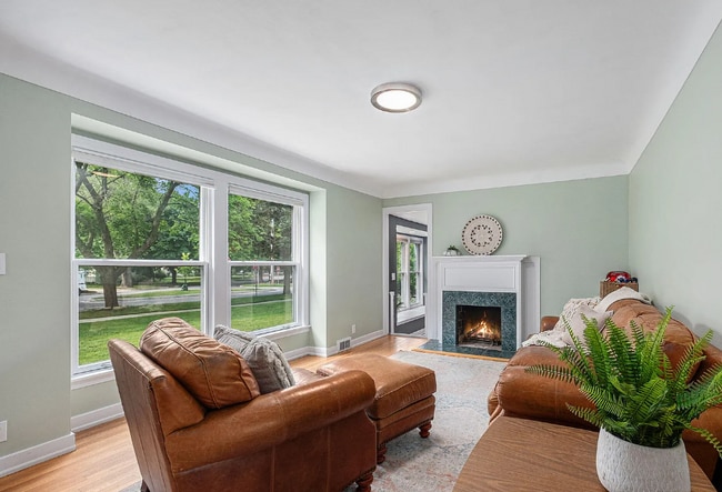 2125 Englewood Dr SE in Grand Rapids, MI - Building Photo - Building Photo