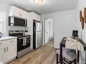 8600 Mathilda Ave in Affton, MO - Building Photo - Building Photo