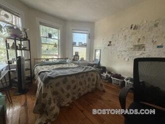 66 Pleasant St