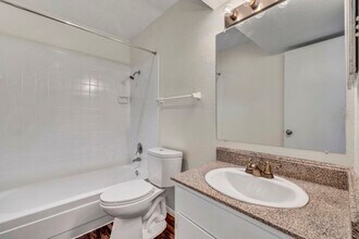 Crossings at St. Charles in Houston, TX - Building Photo - Interior Photo