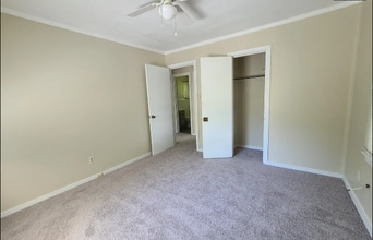 320 Leatherwood Dr in Maryville, TN - Foto de edificio - Building Photo