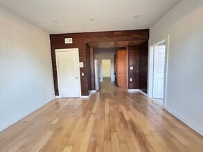 10210 Newville Ave in Downey, CA - Building Photo - Building Photo