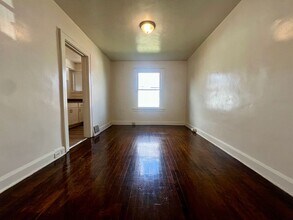 247 Halket Pl in Pittsburgh, PA - Building Photo - Building Photo