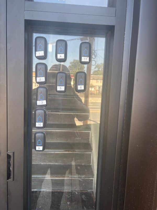 306 Eastern Pkwy in Irvington, NJ - Foto de edificio - Building Photo