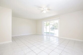 436 Bard St in Moorpark, CA - Building Photo - Building Photo