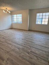 236 S Curtis Ave, Unit D in Alhambra, CA - Building Photo - Building Photo