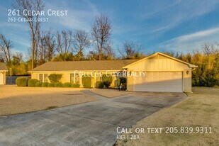 261 Cedar Crest in Tuscaloosa, AL - Building Photo