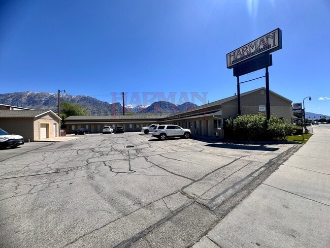 1675 S State St in Orem, UT - Building Photo - Building Photo