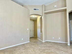 6660 E Roland St in Mesa, AZ - Building Photo - Building Photo