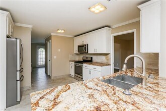 5150 Rock Pl Dr SW in Stone Mountain, GA - Building Photo - Building Photo