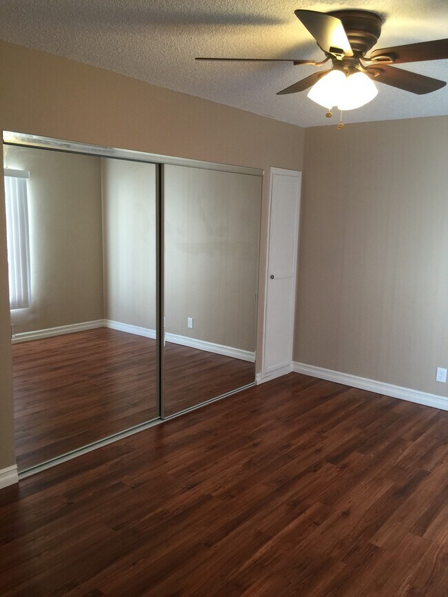 1712 N Kingsley Dr Apartments and Nearby Los Angeles Apartments For